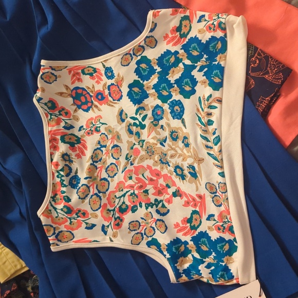 Floral crop top CIDER M/L - Picture 4 of 4